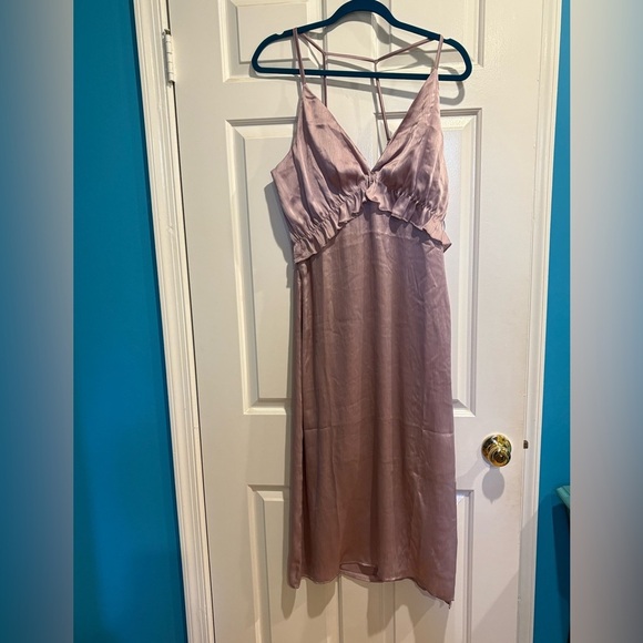 nWT new Y.A.S. asos Nirvana strappy satin cocktail dress midi lilac L - Picture 2 of 9